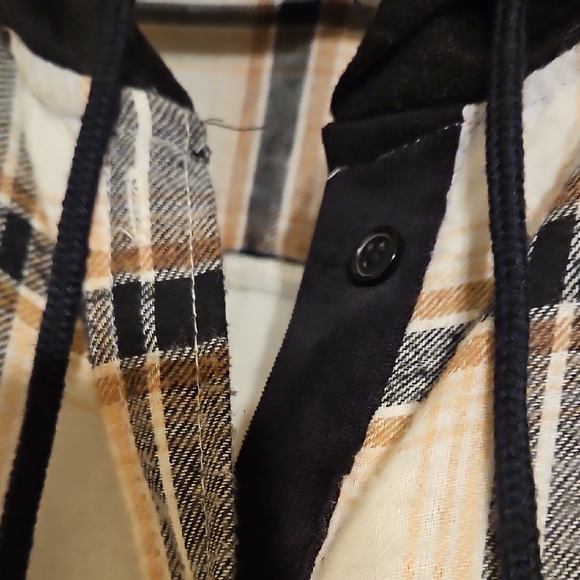 Rue21 Black and Cream Plaid Flannel Hoodie Shirt - Picture 5 of 8